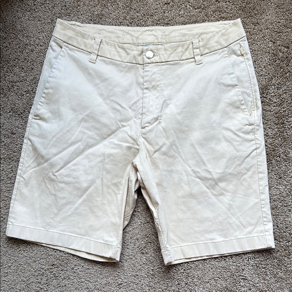 Lululemon Commission Classic-Fit Short 9" Oxford Prosecco Yellow/White - Picture 5 of 10